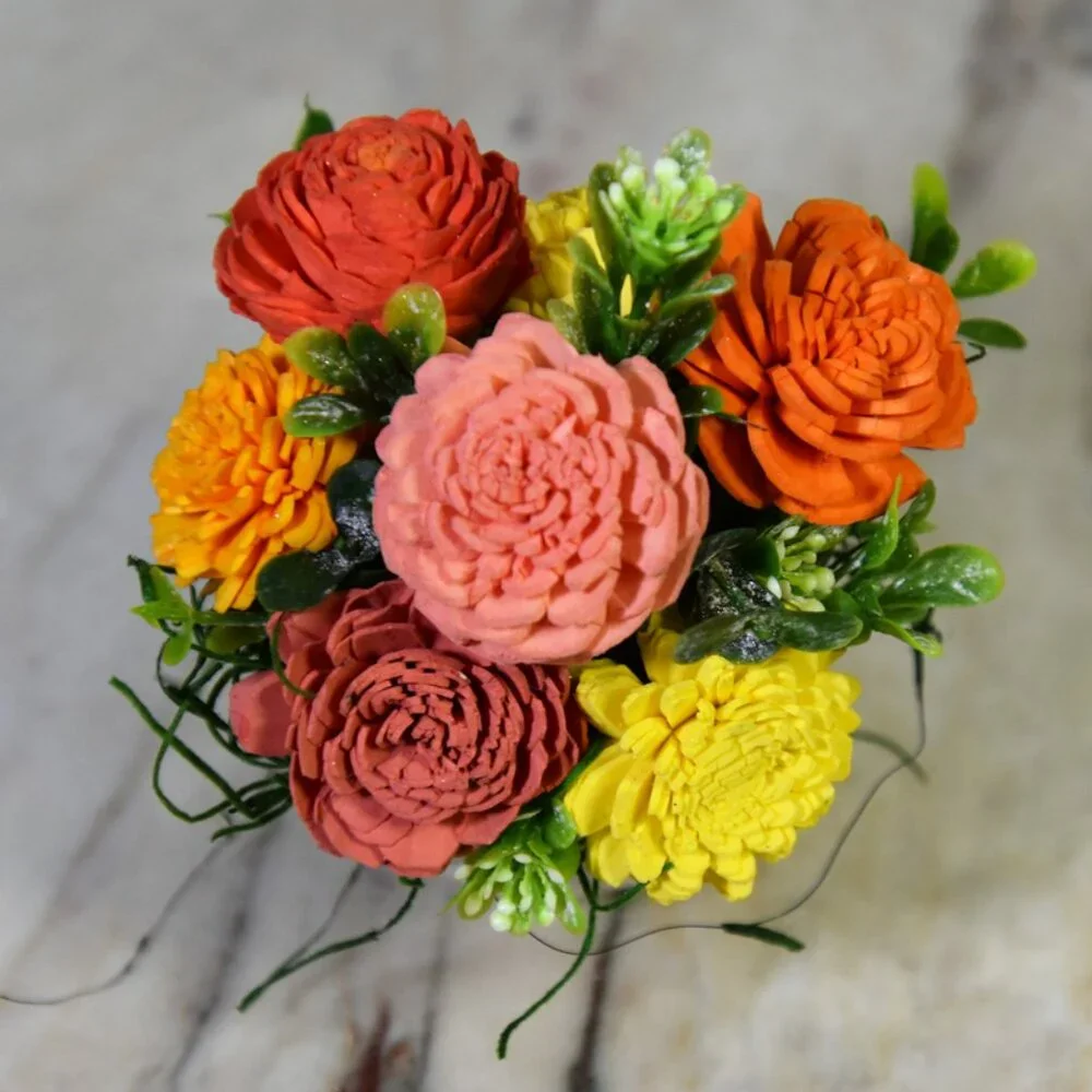 Día de los Muertos, Day of the Dead, small ceramic style skull with sola flowers